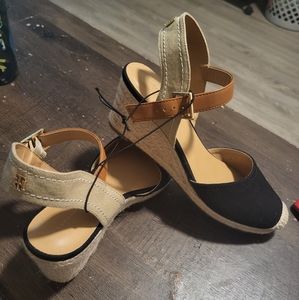 Tommy Hilfiger wedges NWOT
